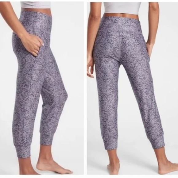 Athleta Salutation Printed Crop Jogger - Picture 1 of 7
